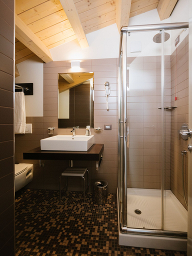 Bathroom 5, Lake Hotel La Pieve, Brescia