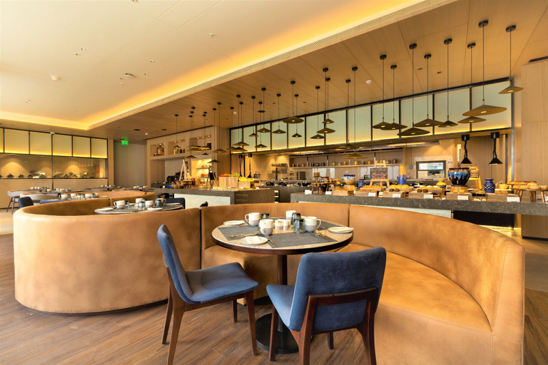 Food & Drinks 4, Courtyard By Marriott Vadodara, Vadodara