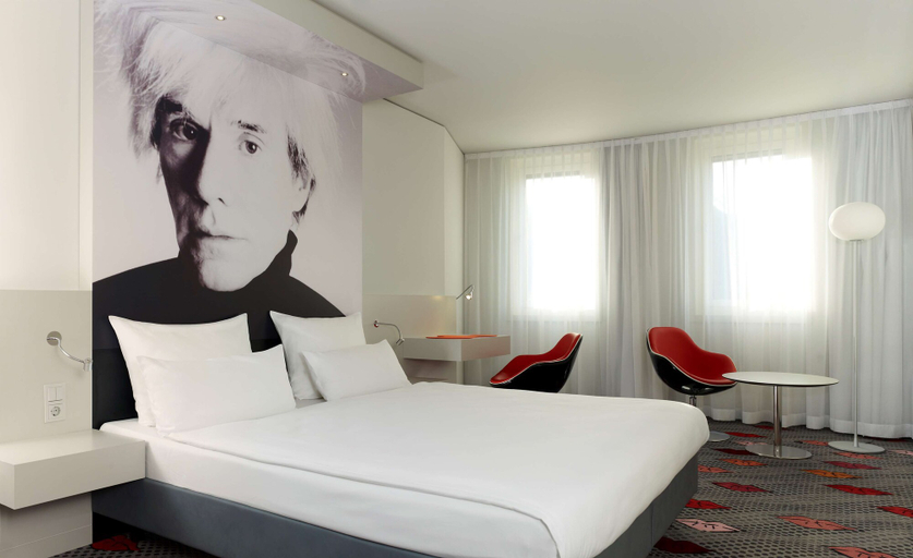 Bedroom 3, Park Plaza Berlin, Berlin
