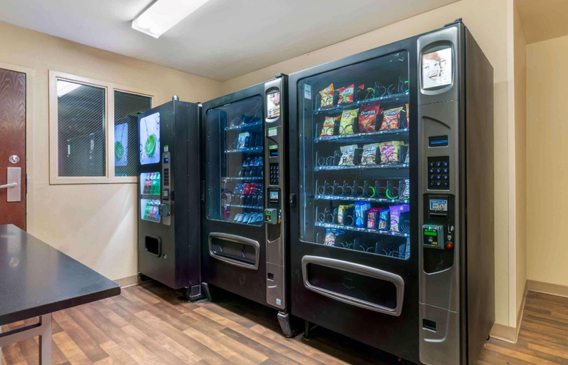 Food & Drinks 5, Extended Stay America Suites - Kansas City - South, Kansas City