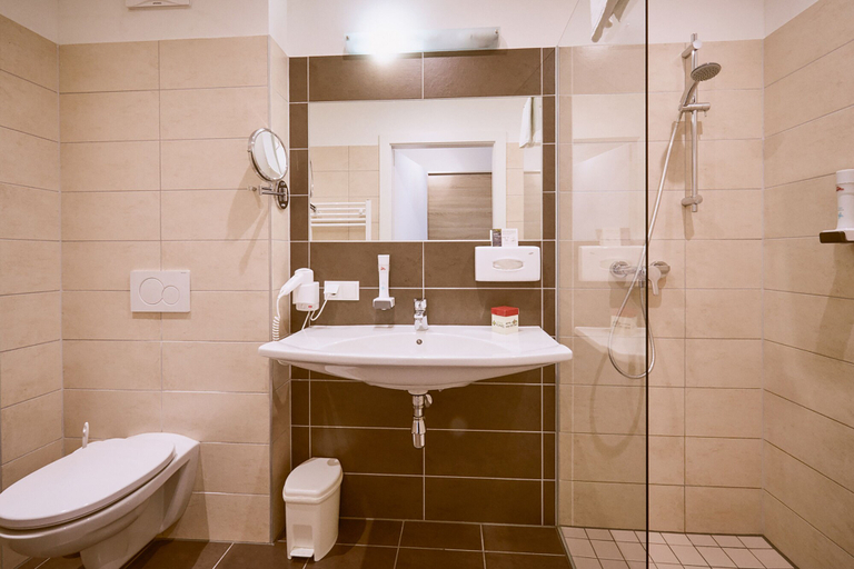 Bathroom 4, Hotel Planai by Alpeffect Hotels, Liezen