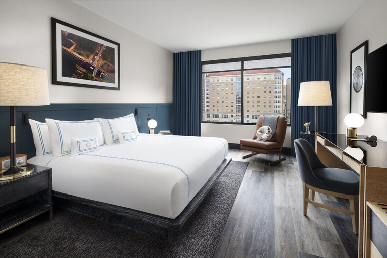 Bedroom 2, The Oaklander Hotel, Autograph Collection, Allegheny