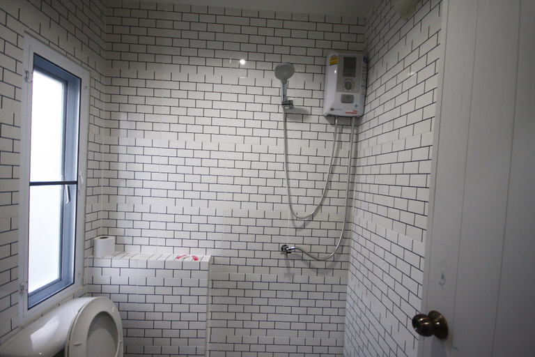 Bathroom 4, Sky Cottage, Muang Rayong