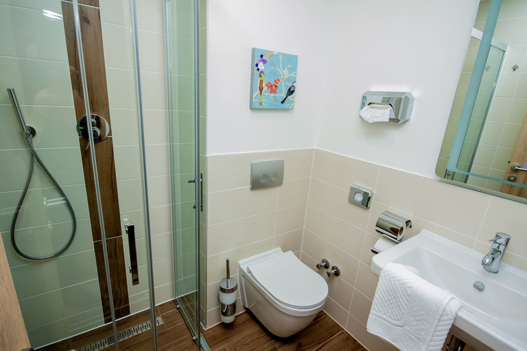 Bathroom 5, Hotel Tiffany, Kassel