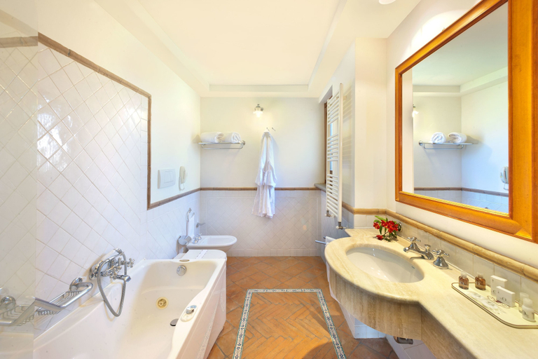Bathroom 5, Relais Il Canalicchio, Perugia