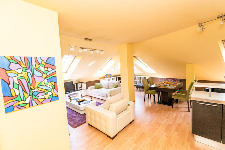 Spacious Design Loft in Beautiful Neighborhood, Sarajevo