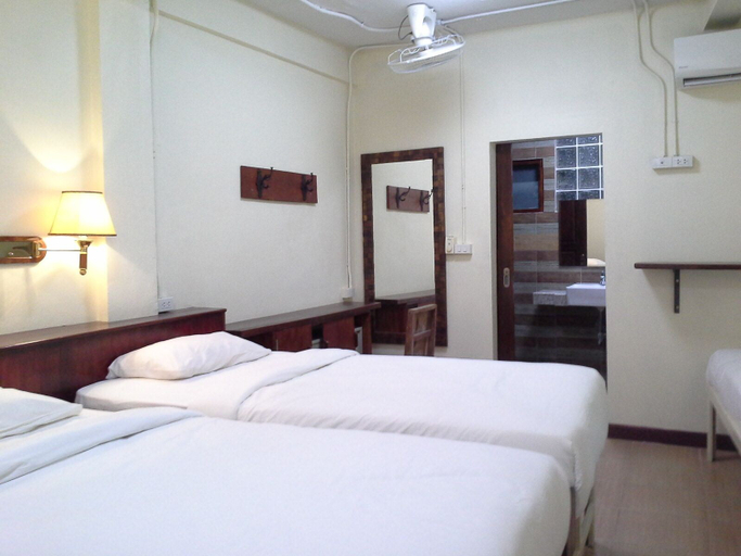 Bedroom 5, BC guesthouse Banglamphu, Phra Nakhon