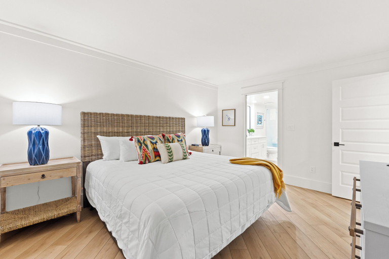 Bedroom 3, Edgewater by Book That Condo, Bay