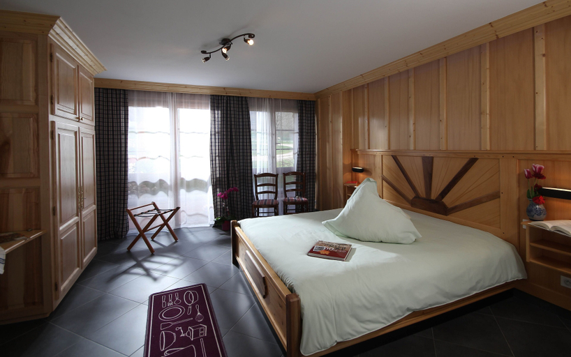 Bedroom 2, Les Gites La Cerisaie, Bas-Rhin