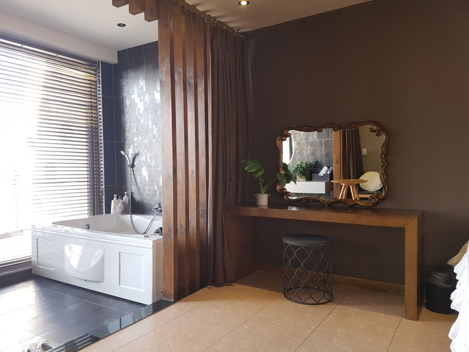 Bathroom 4, Healing 11st Pension, Ganghwa