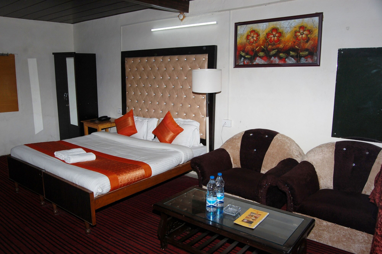 Bedroom 3, Hotel Kausani Retreat, Almora