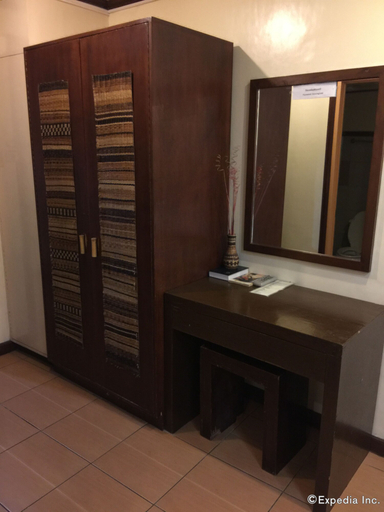Bathroom 4, Darunday Manor, Tagbilaran City