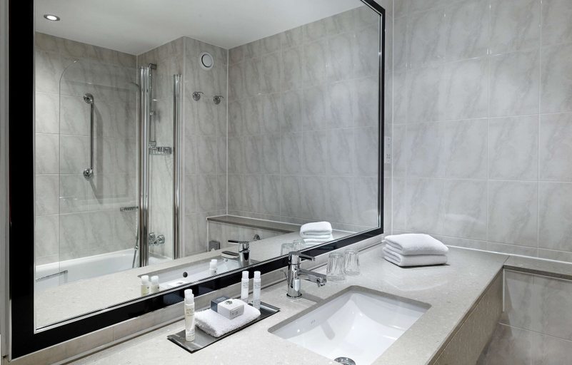 Bathroom 4, Doubletree by Hilton Hotel Woking, Surrey