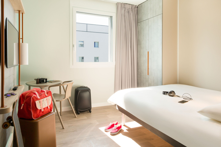 Bedroom 3, ibis budget Fribourg, La Sarine