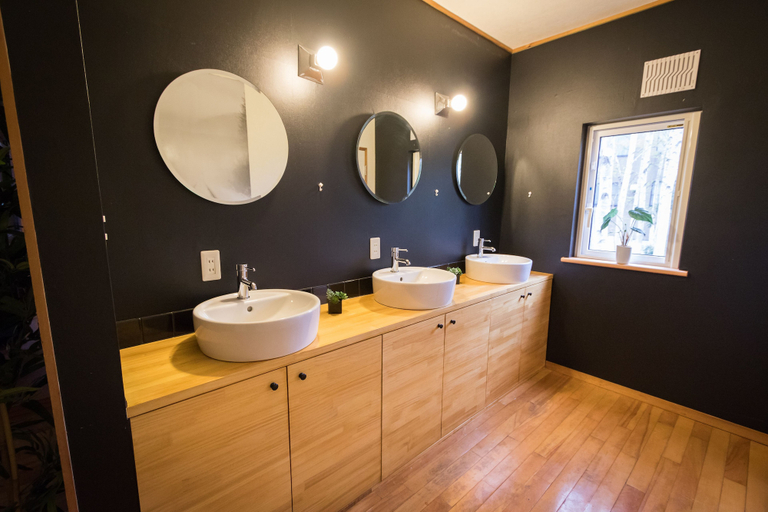 Bathroom 3, Freeride Lodge Niseko, Niseko