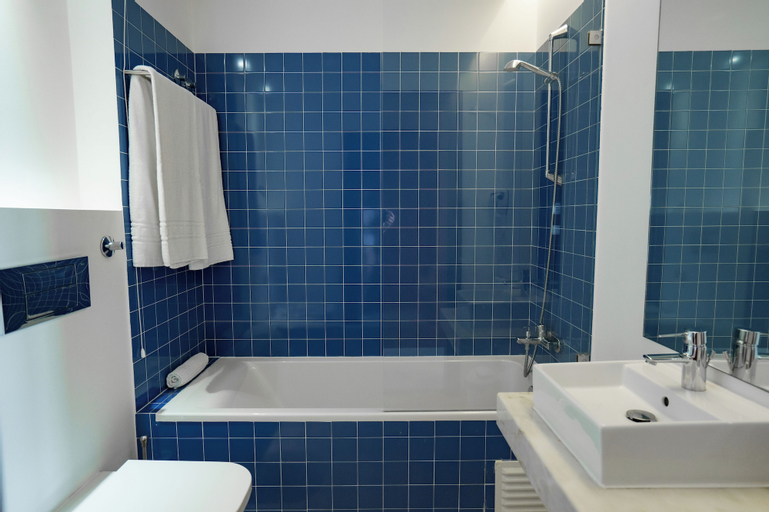 Bathroom 9
