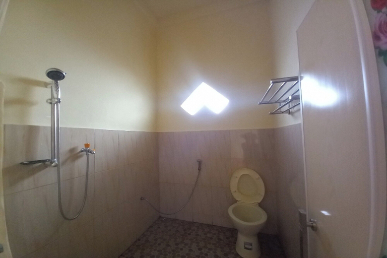 Bathroom 3, OYO 90731 E-kreasi Home, Musi Banyuasin