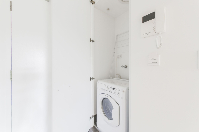 Bedroom 4, 1 Bedroom Modern Apartment in Chatswood, Willoughby