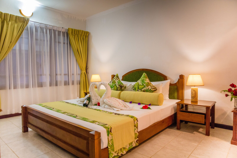 Bedroom 2, La Digue Island Lodge