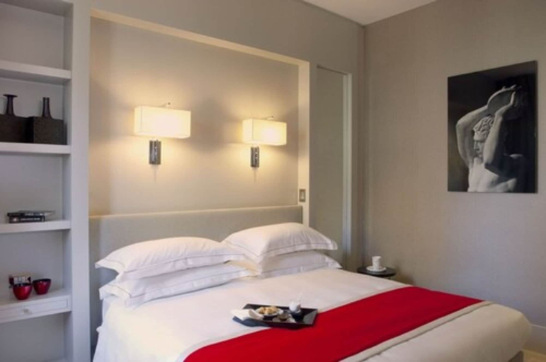 Bedroom 4, Mood 44, Roma
