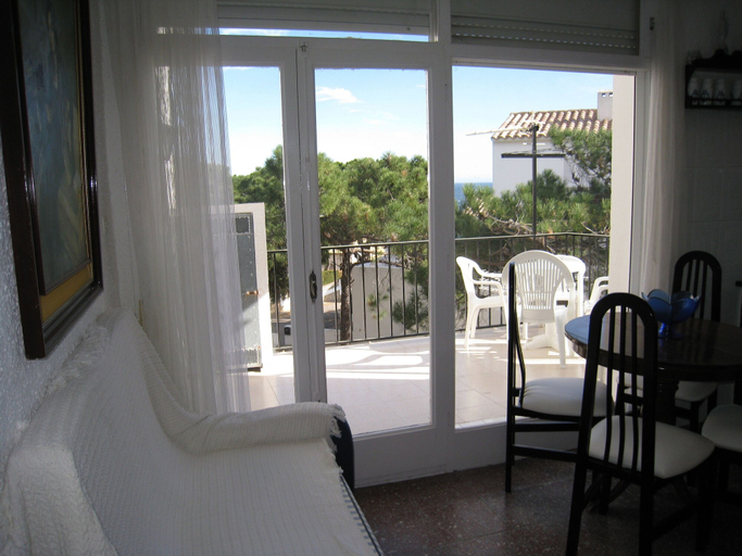 Others 4, Apartamento Económico Camino Ronda - 110, Girona
