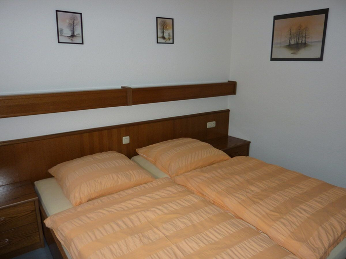 Bedroom 2, Hotel Ockenheim, Mainz-Bingen