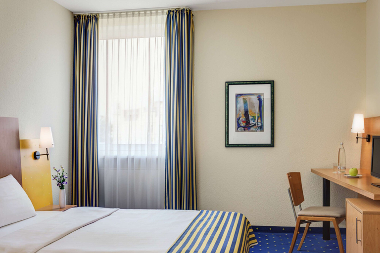 Bedroom 2, IntercityHotel Stralsund, Vorpommern-Rügen
