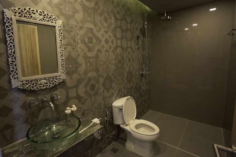 Bathroom 3
