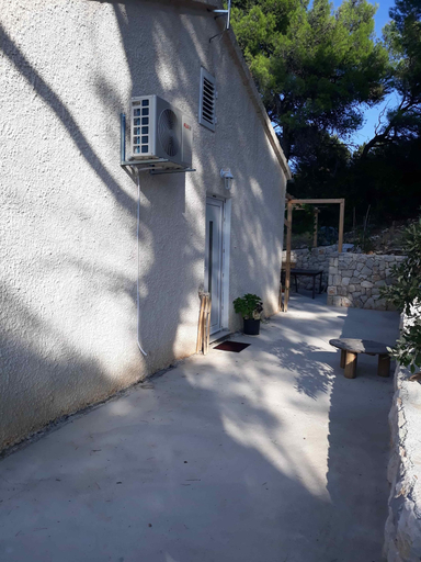 Terrace/patio 5, Apartments Limuni, Mljet