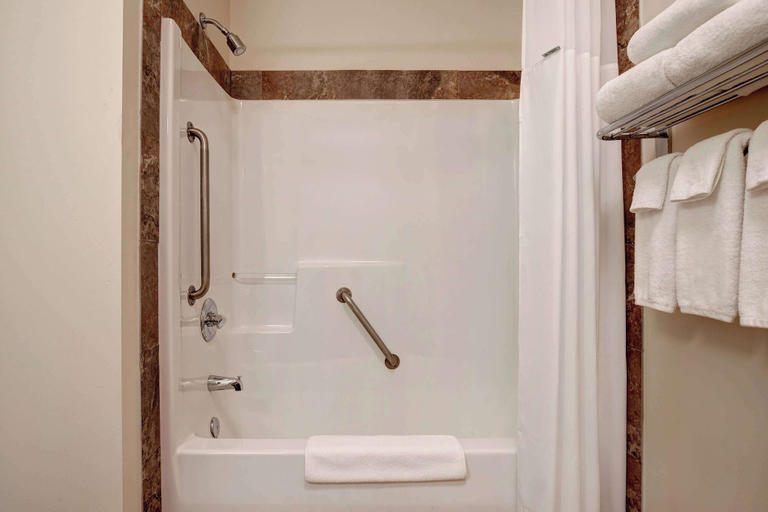 Bathroom 4, Days Inn by Wyndham Dawson Creek, Peace River
