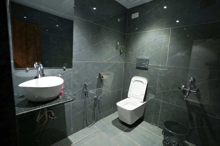 Bathroom 4, Hotel Kumar Plaza, Raigarh