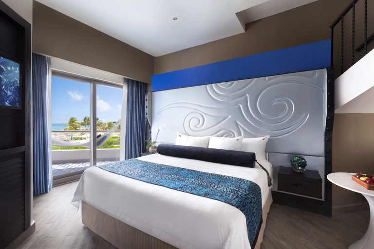 Bedroom 3, Adults Only Heaven at Hard Rock Hotel Riviera Maya All Inclusive, Cozumel