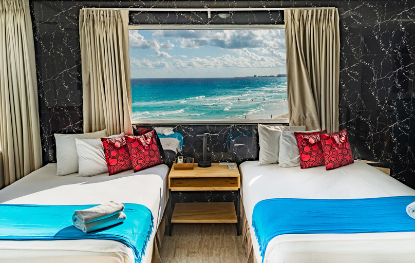 Bedroom 2, Paradise Beachfront & Nightlife Heart, Benito Juárez