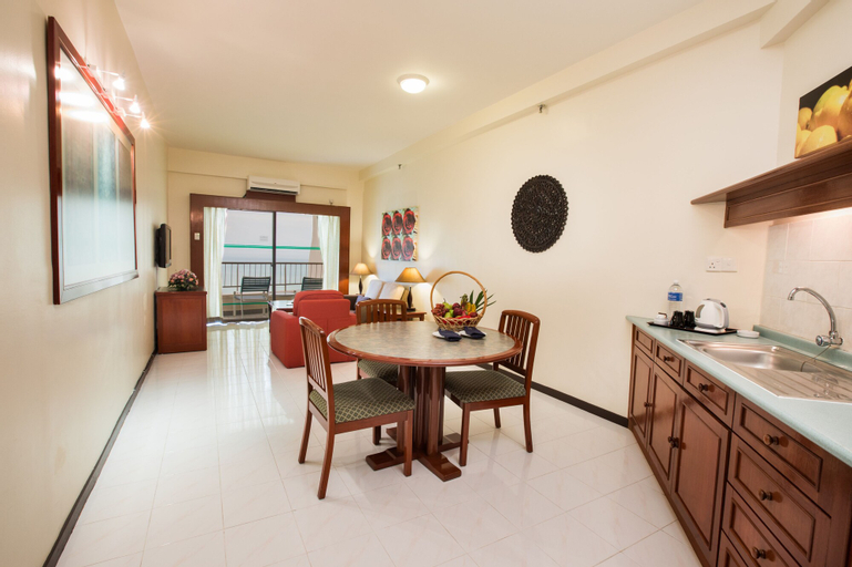 Dining Room 8