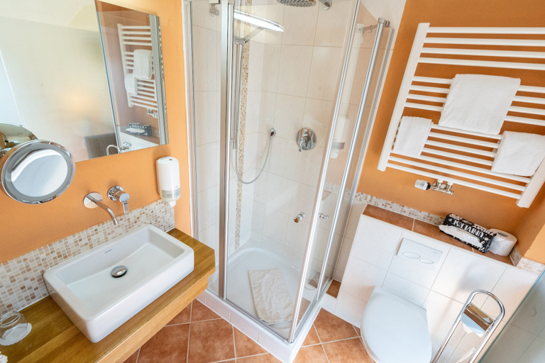 Bathroom 4, Hotel Garni Brunnthaler, Garmisch-Partenkirchen