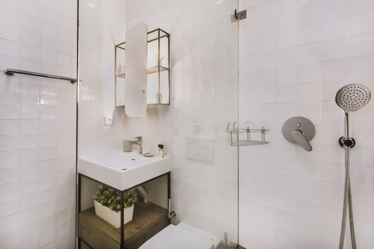 Bathroom 5, Graça Trendy Flat, Lisbon