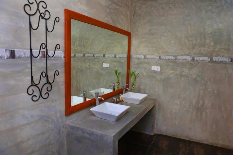 Bathroom 4, Villa 171 bentota, Beruwala