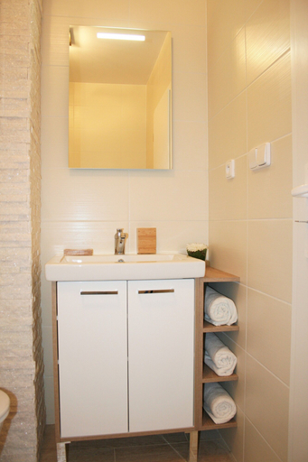 Bathroom 3, Apartment Lea, Praha 1