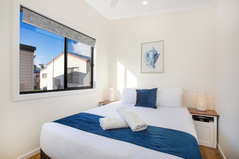 Bedroom 4, Pyramid Holiday Park, Tweed Heads