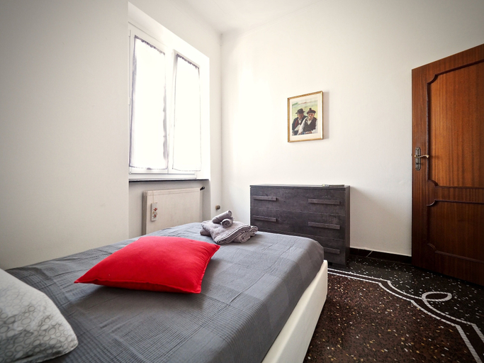 Room 5, Panoramica Centrale Casa Rivoli, Genova