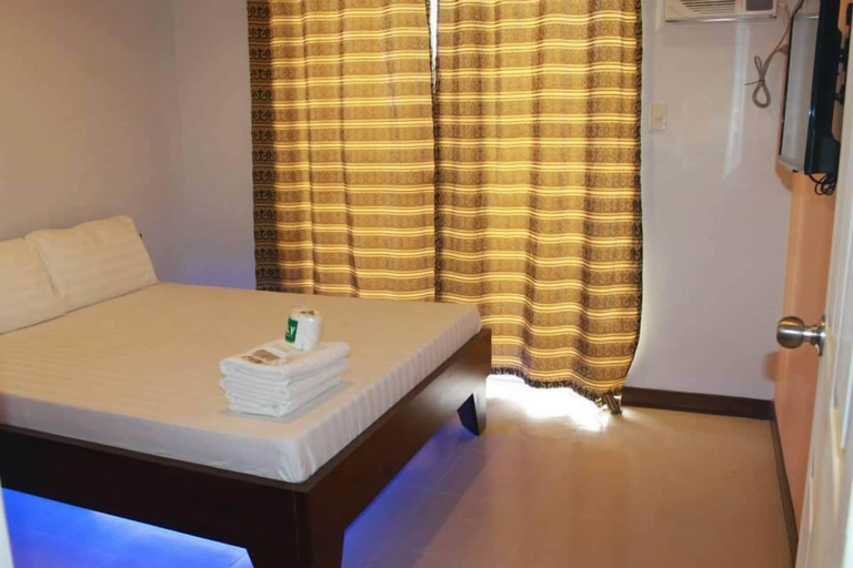 Bedroom 3, Dianne Gardens Hotel, Mabalacat