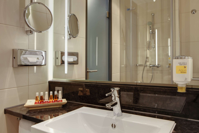 Bathroom 5, IntercityHotel Bonn, Bonn