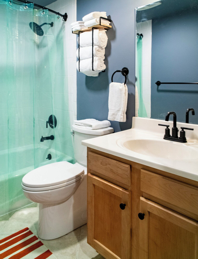 Bathroom 7