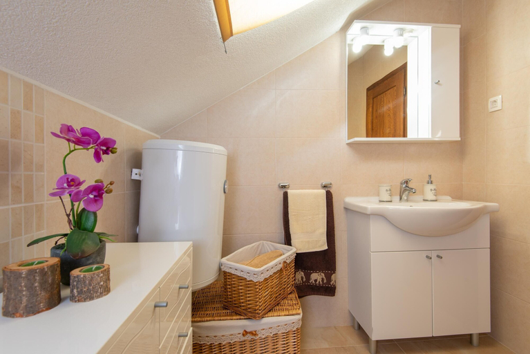 Bathroom 4, Villa Andro, Orebić