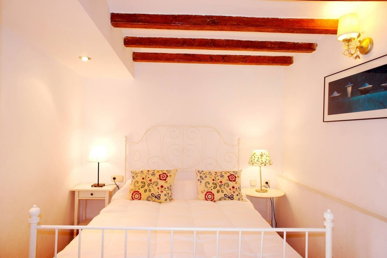 Bedroom, Encantador Apartamento Junto a la Playa, Barcelona