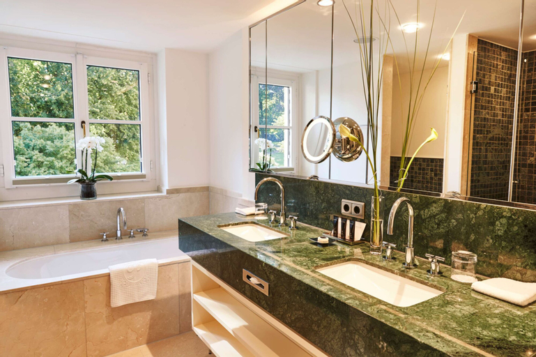Bathroom 4