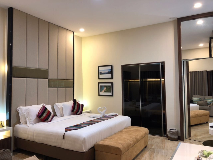 Bedroom 12