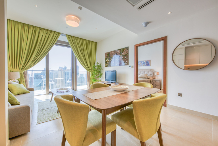 Living area, R&H Marina Gate, Dubai