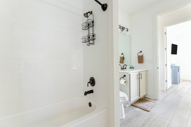 Bathroom 3, Serenity Lake, Lake