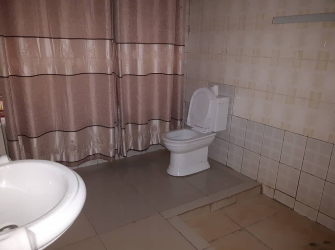 Bathroom 5, Rainbow Aparts, Gasabo